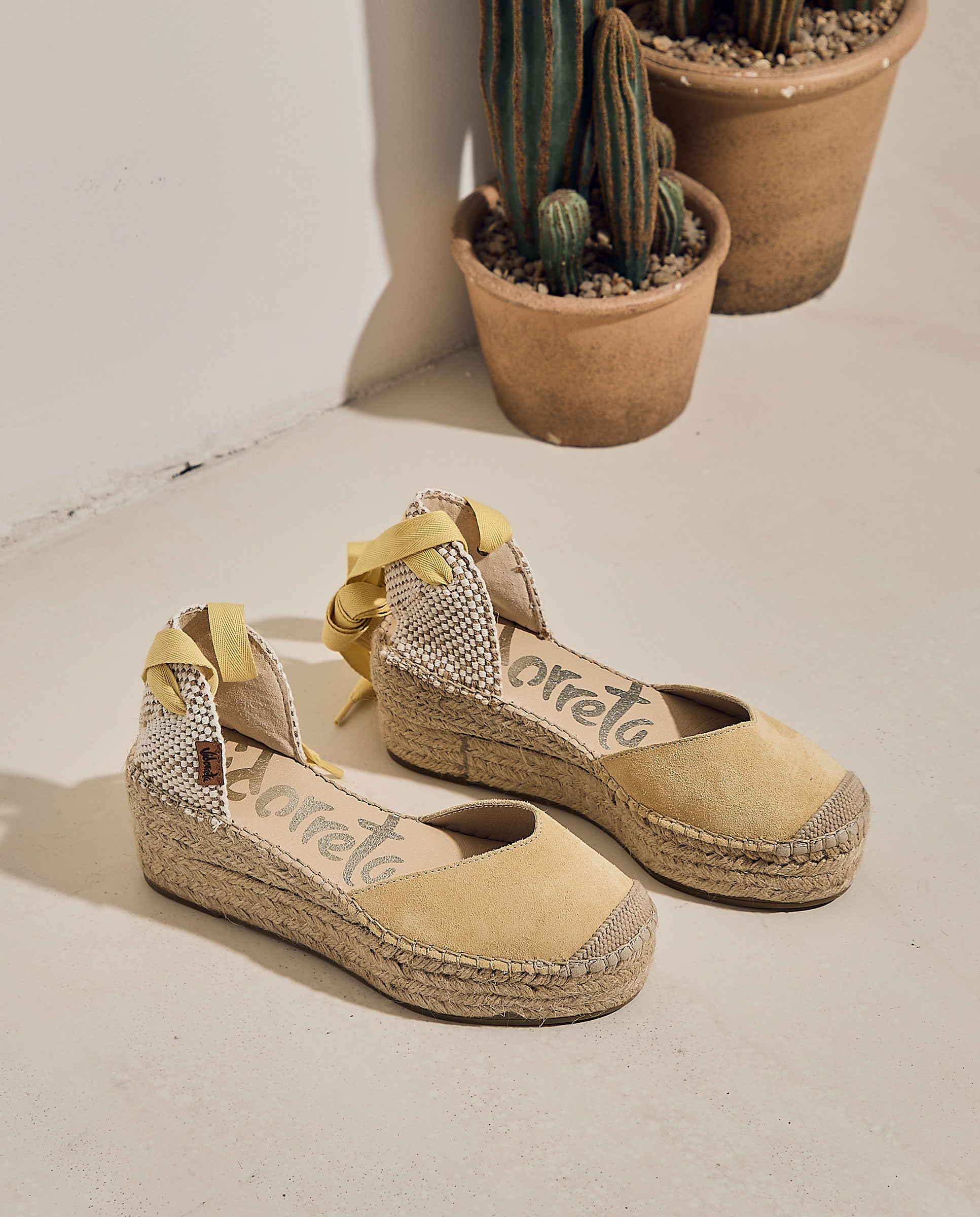 Campesina pico en serraje limón Creta