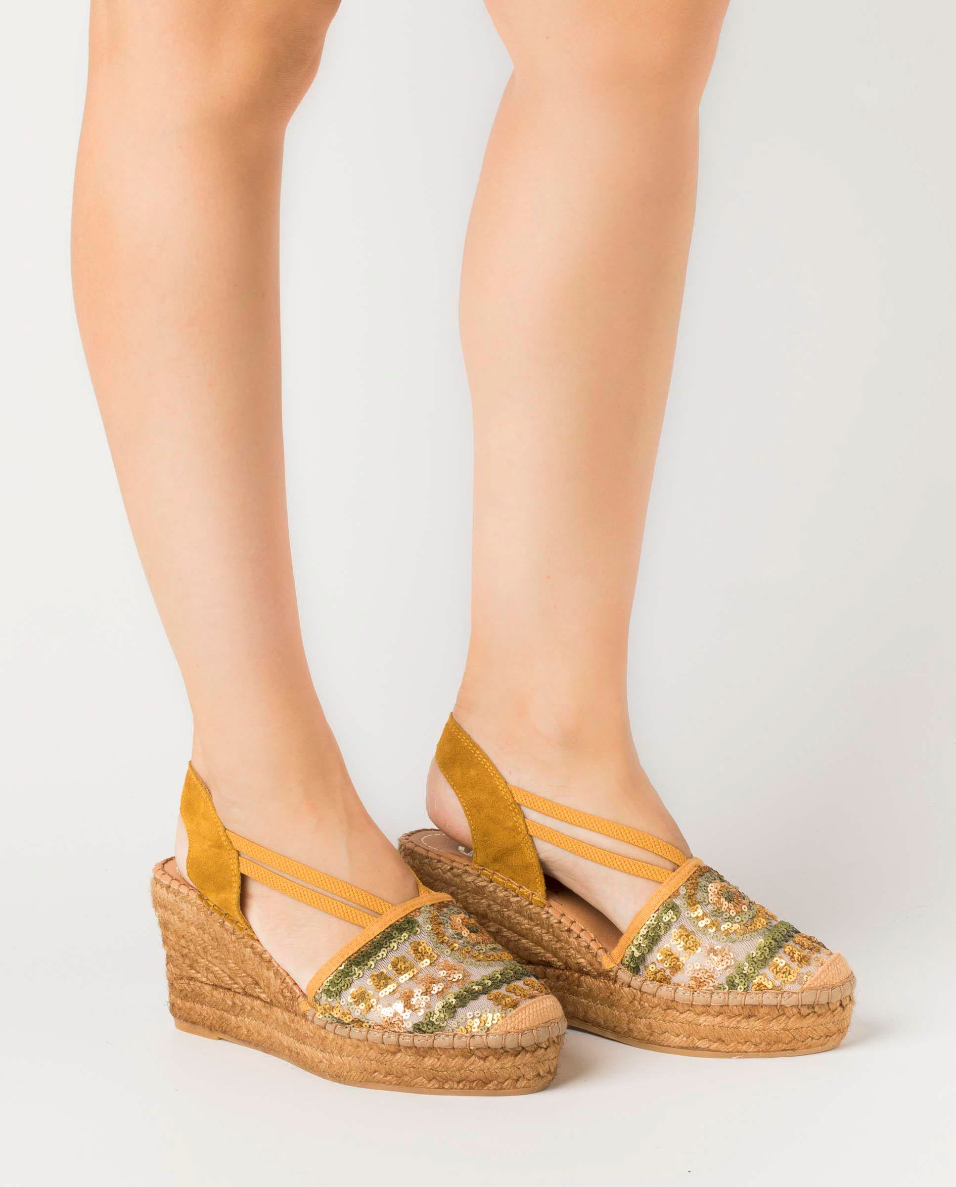 Sandalia kermesio mostaza