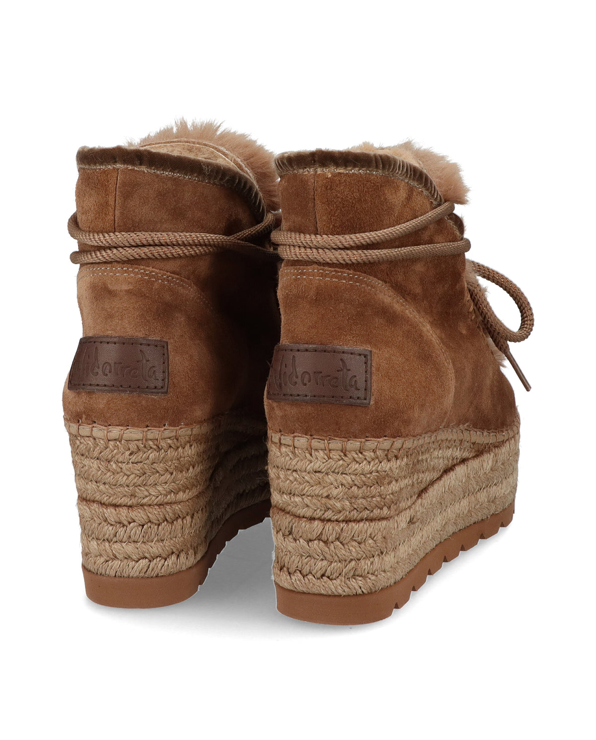 BOTA BAJA EN SERRAJE TAUPE CRETA