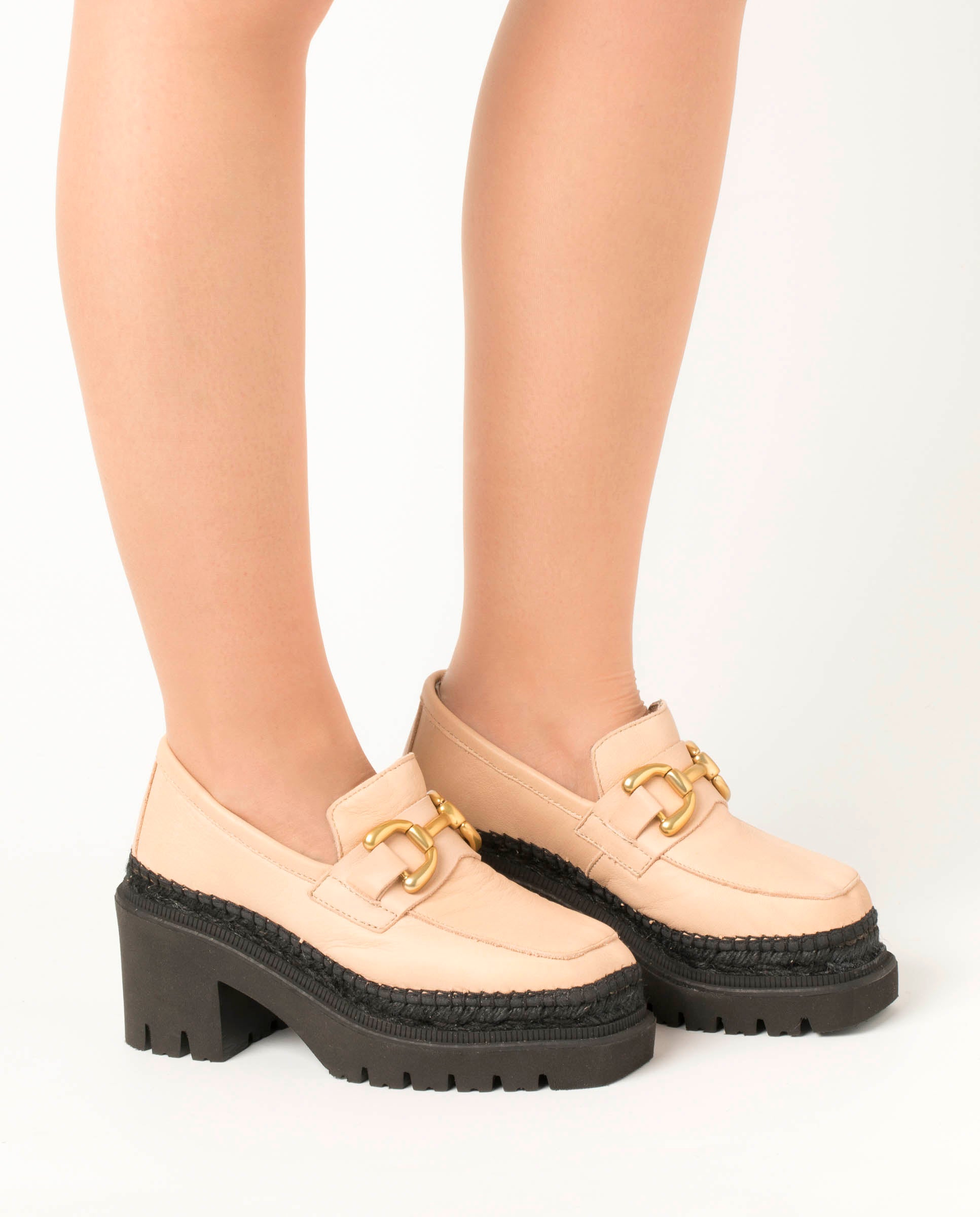 Panteta nude velvet heeled loafer
