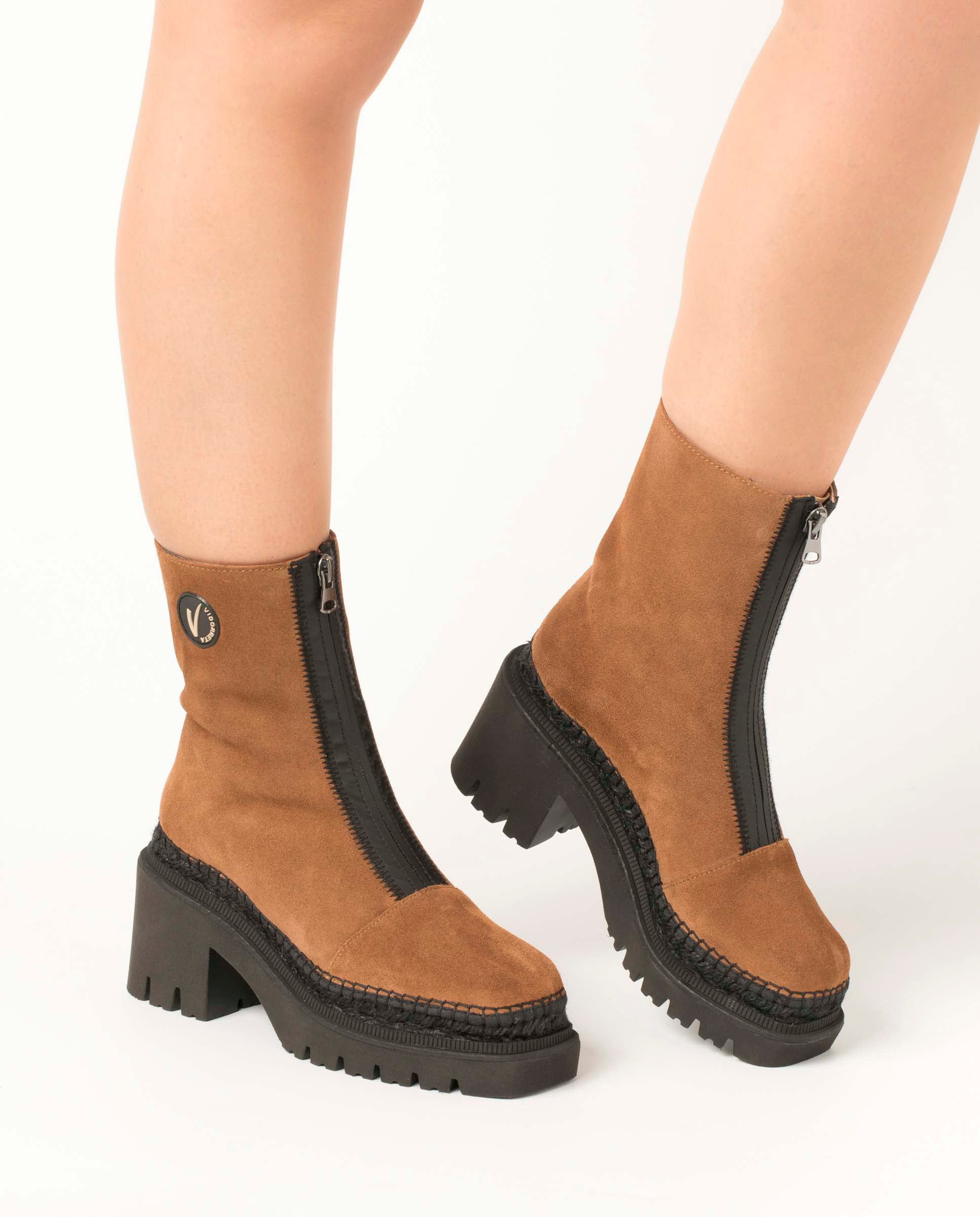 Panteta suede leather boot