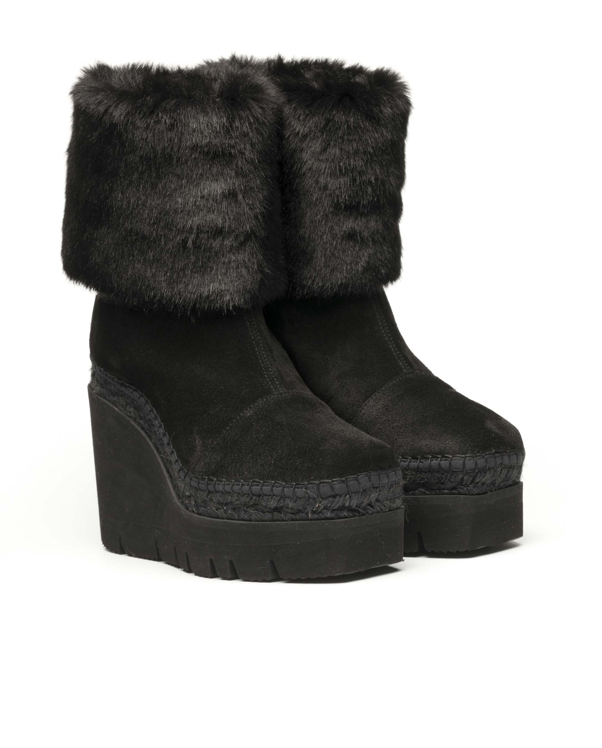 Black suede fur boot Puma