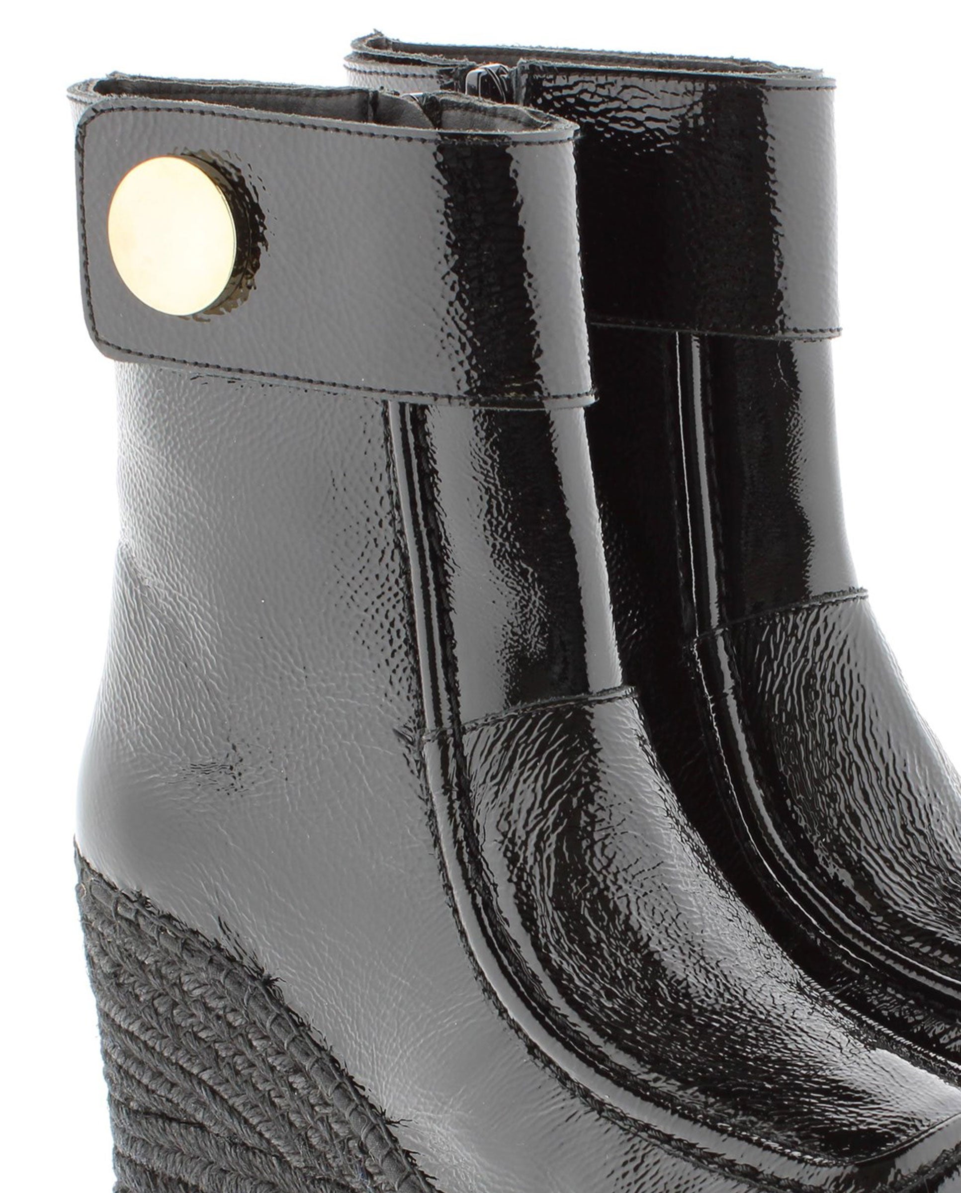 Black patent leather boot Cuba