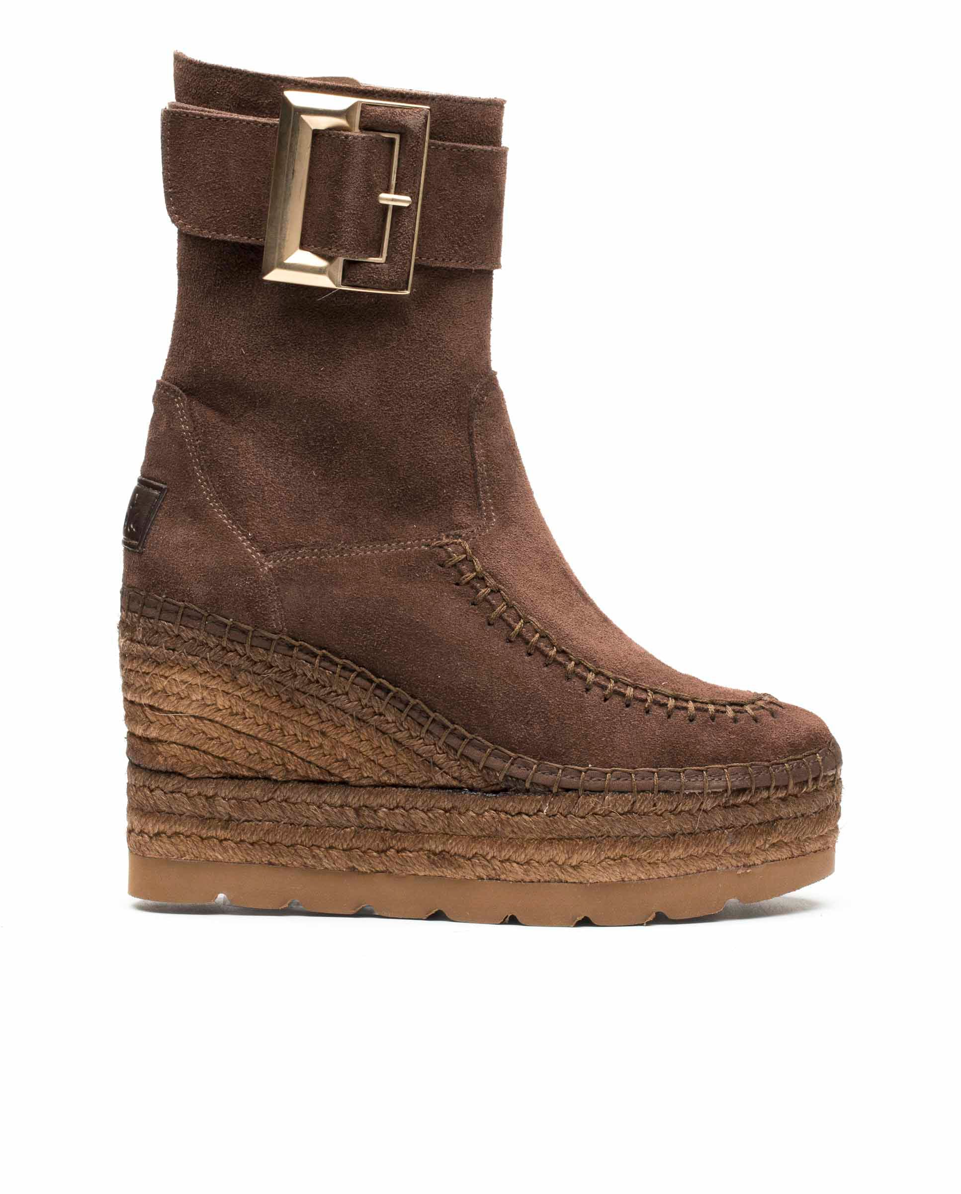 Tilo 5 suede leather buckle boot