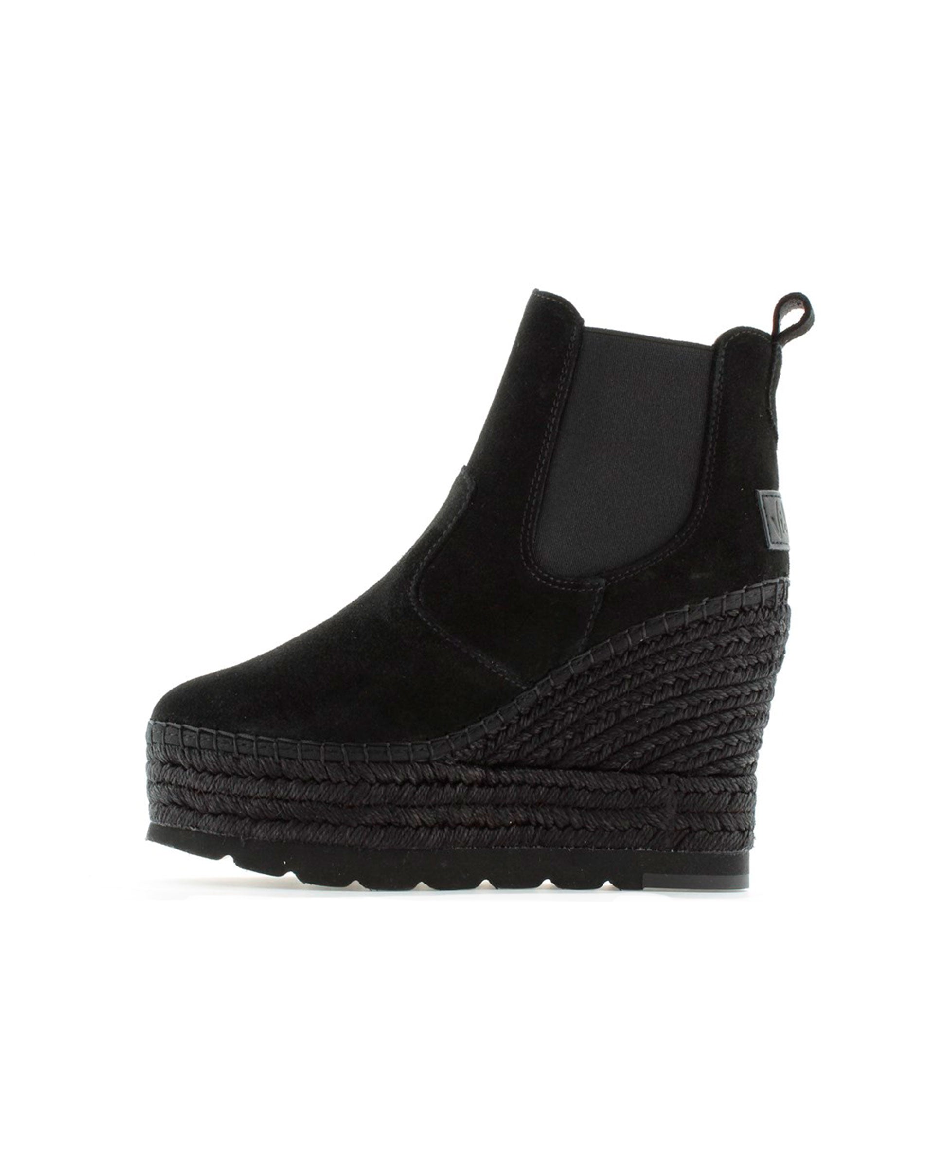 Chelsea boot in black suede Tilo 7