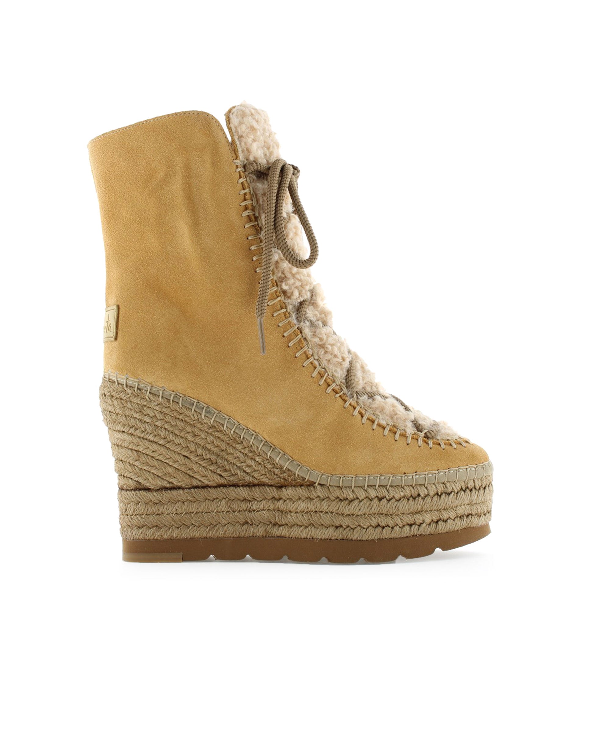 Botin borreguito en serraje camel Tilo 7