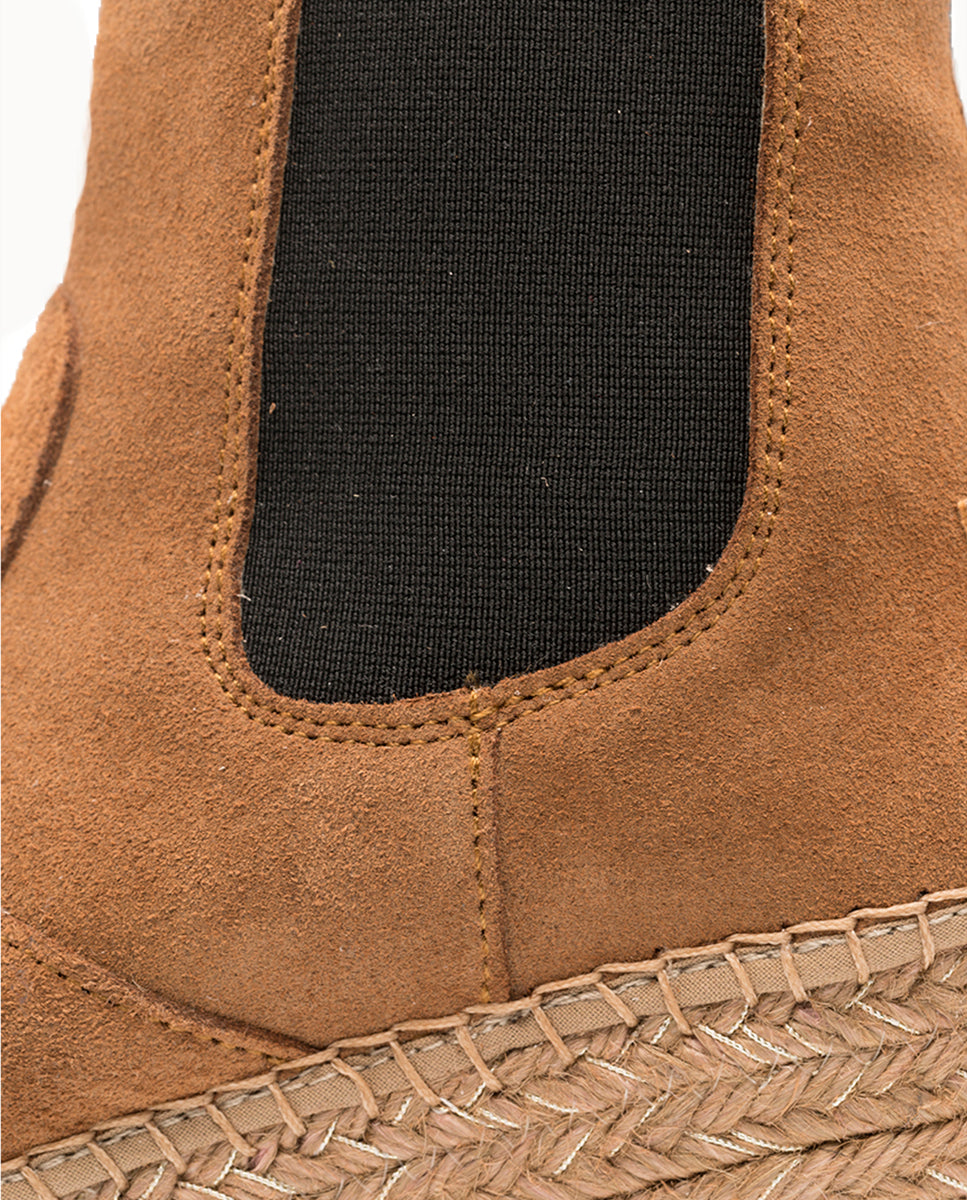 Bota alta Chelsea en serraje camel Tilo 7