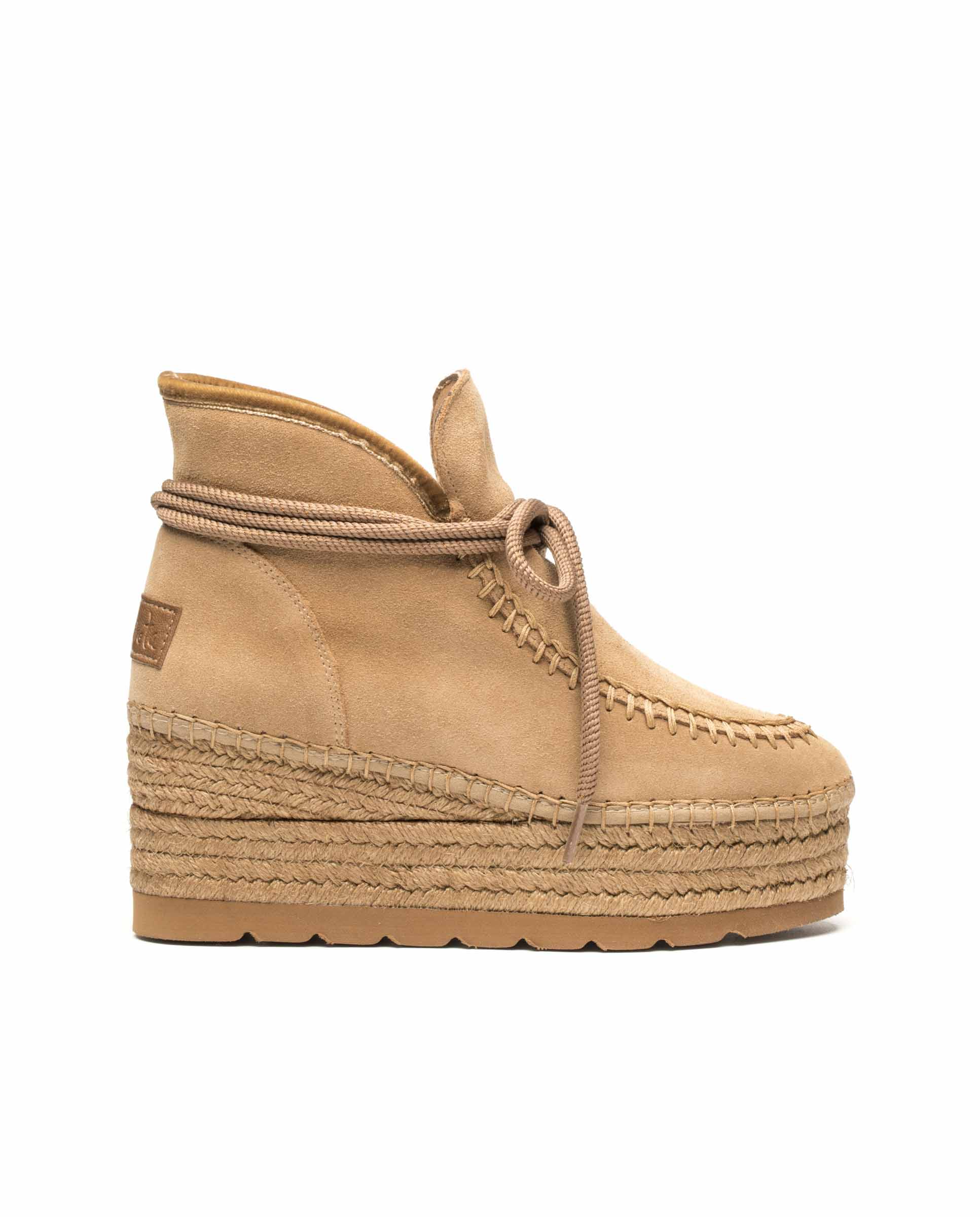 Low boot in nude Creta suede