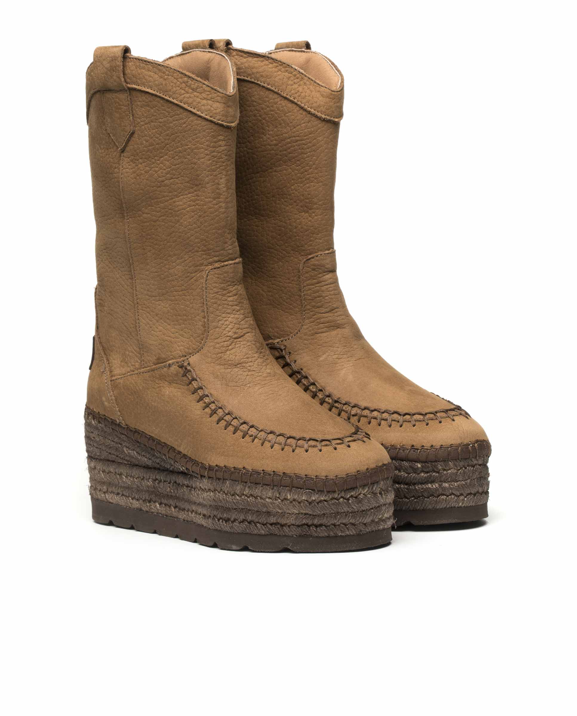 Cowboy boot in Crete earth nubuck