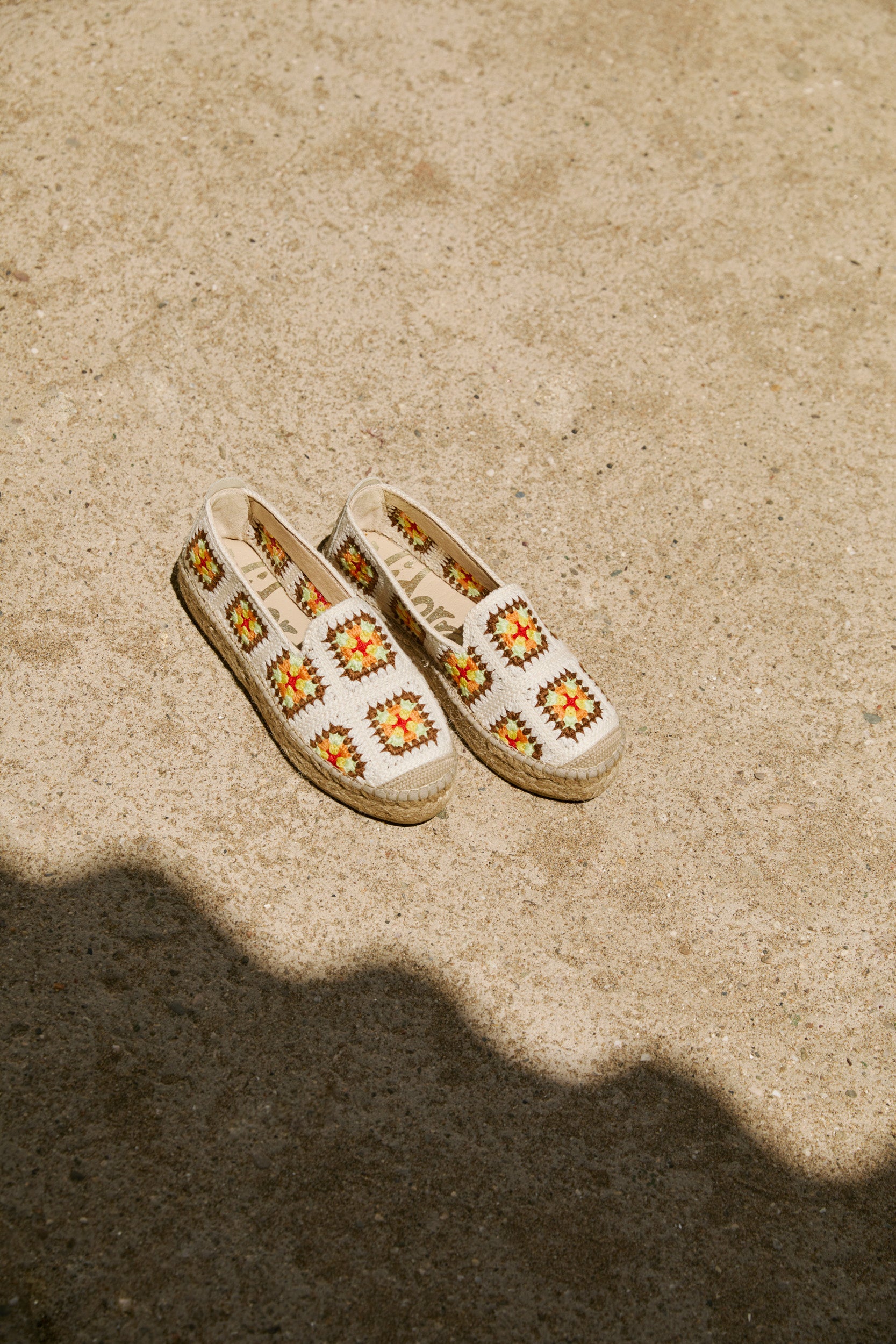 Slippers crochet apricot Merce Doble