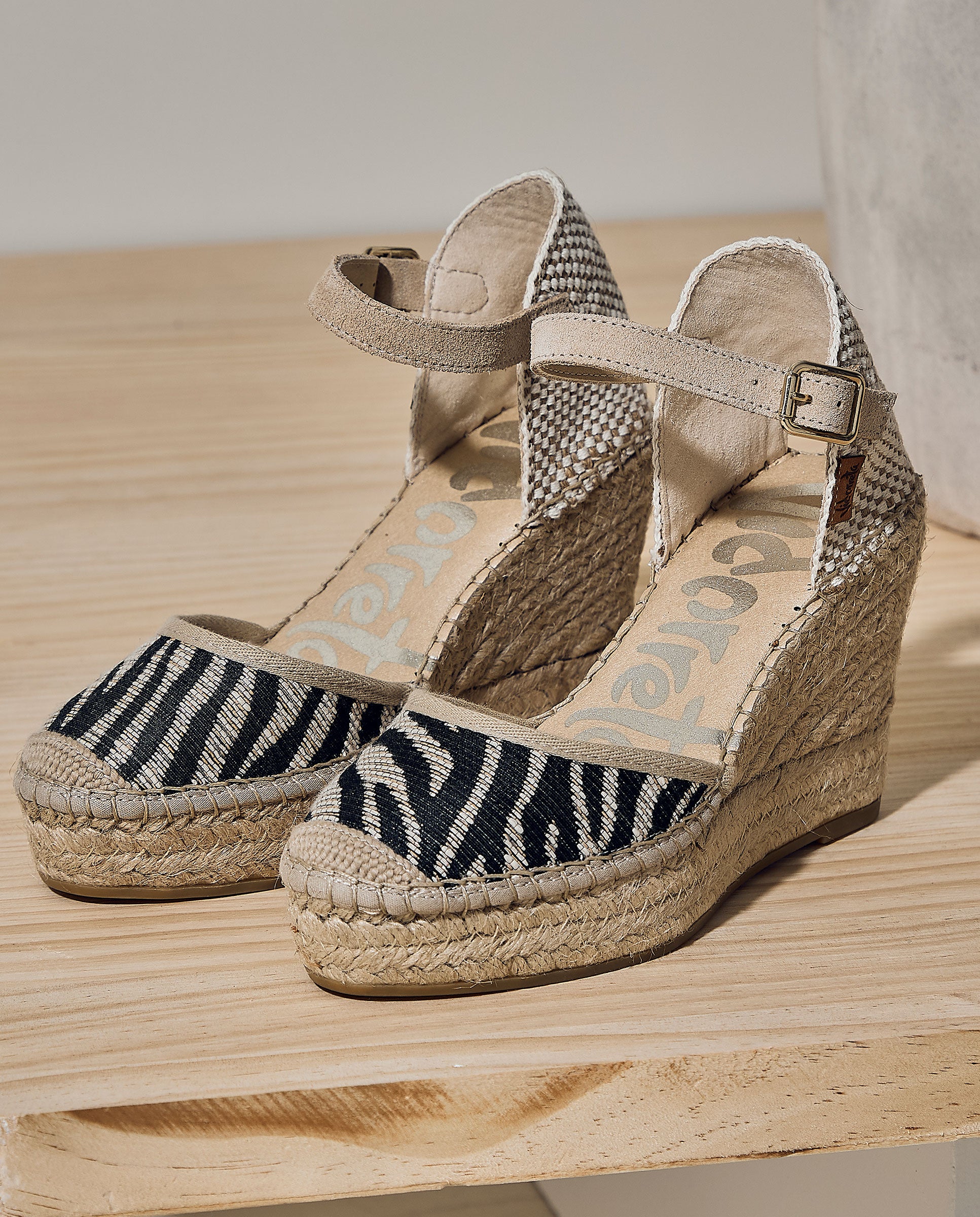 Sandalia safari negro Tilo 7