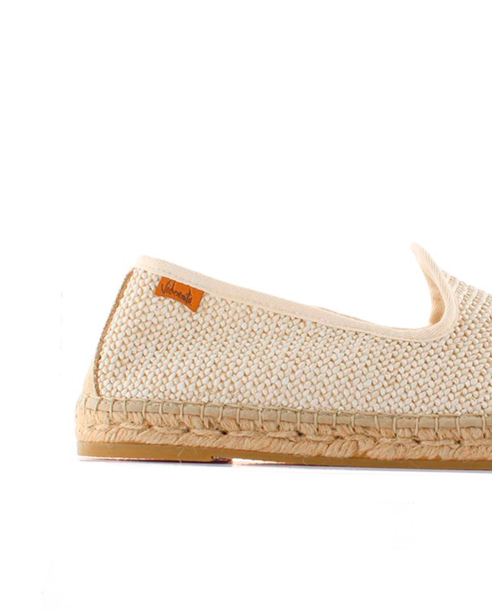 Slipper en rafia trenza crudo Borneo