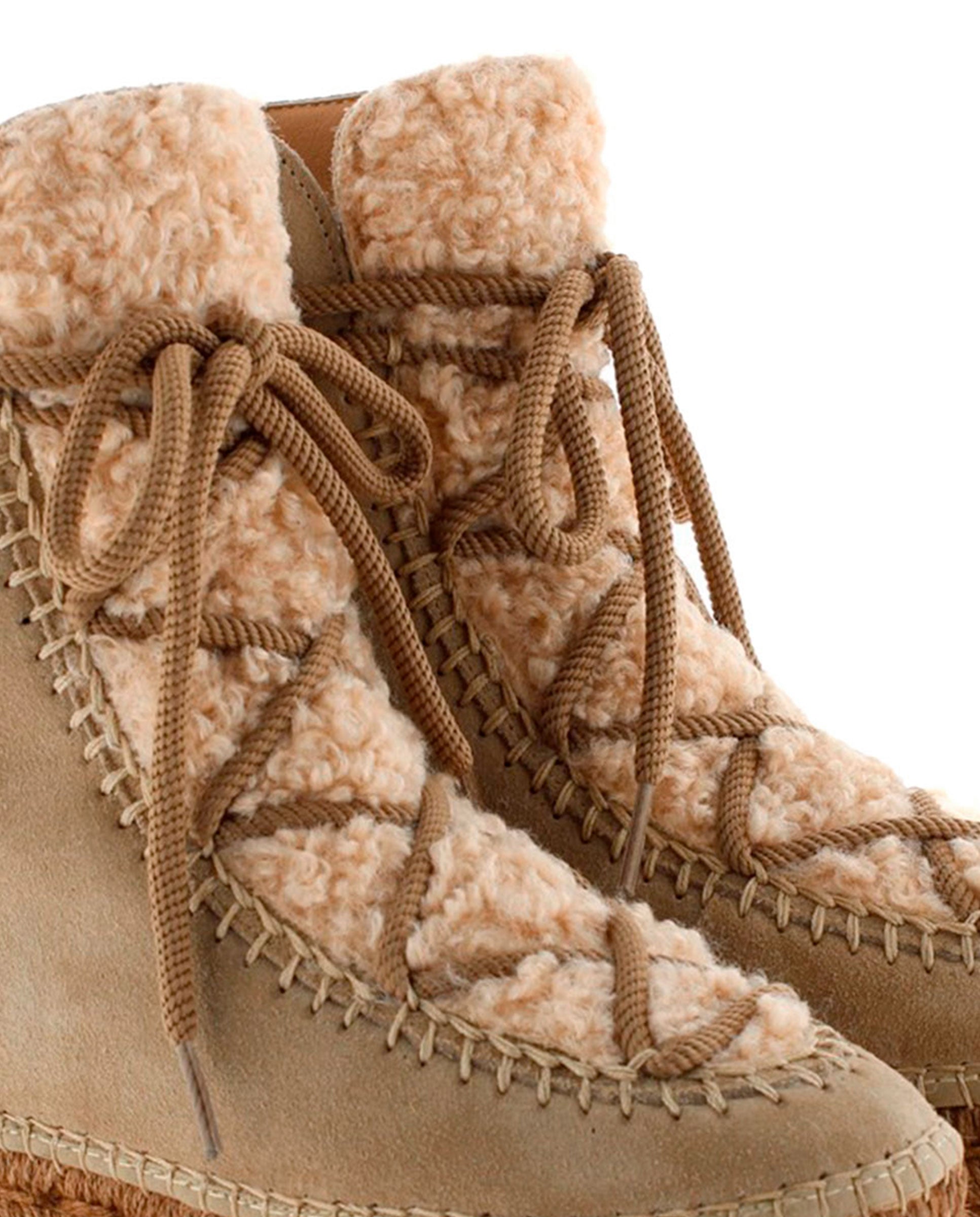 Taupe suede platform boot Merce Doble
