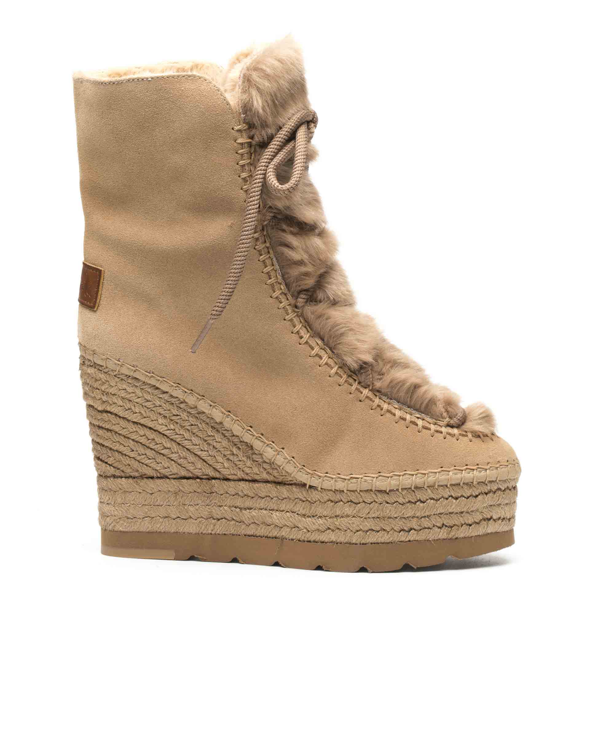 Nude suede fur boot Tilo 7