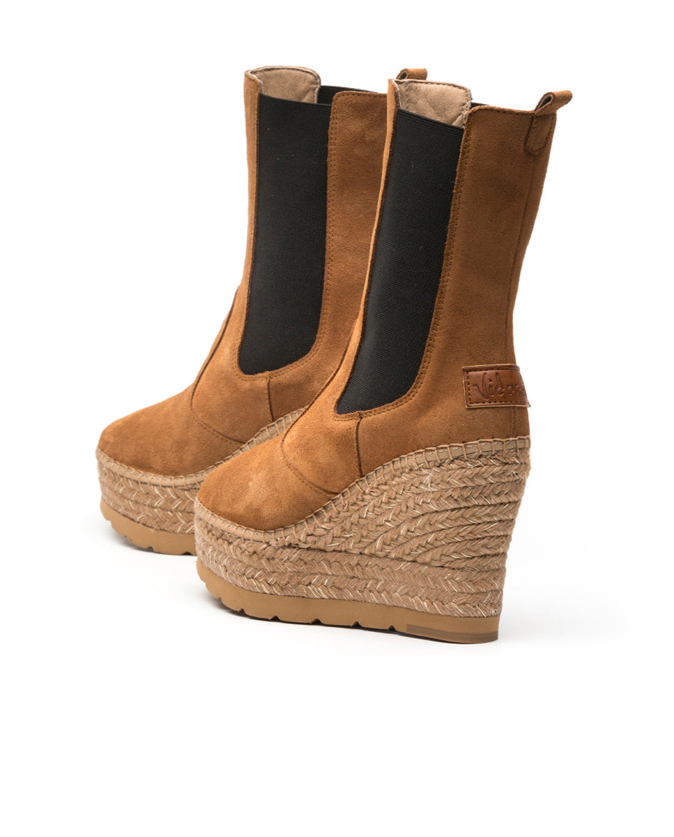 Bota alta Chelsea en serraje camel Tilo 7