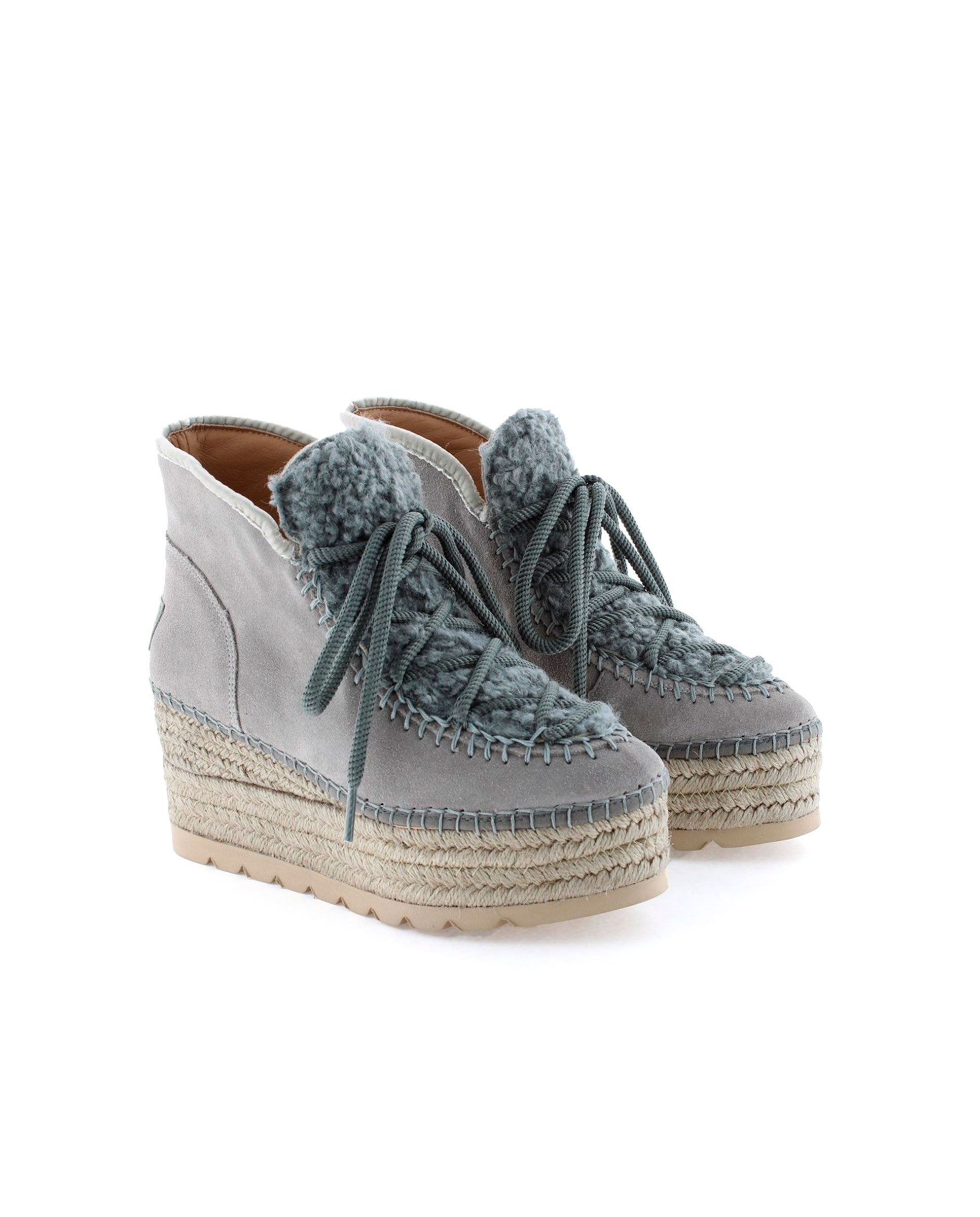 Low sheepskin boot in Crete grey suede